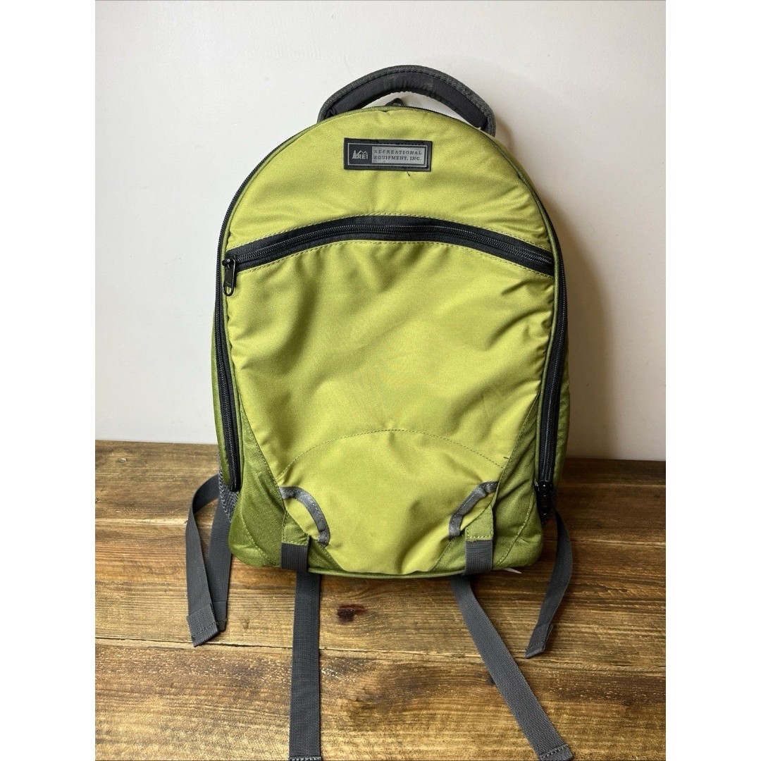 REI Co-op Backpack Cooler Green Multiple Compartment Hiking Picnic Outdoor