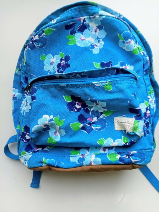 New Aeropostale Blue Crochet Tie-Dye Cinch Full Size Pull-string Backpack New Aeropostale Blue Crochet Tie-Dye Cinch Full Size Pull-string Backpack