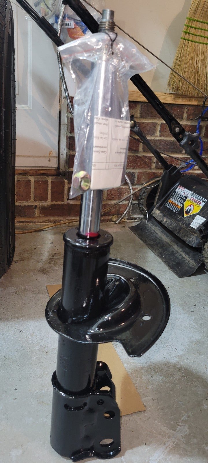 Gabriel Front Suspension Gas strut