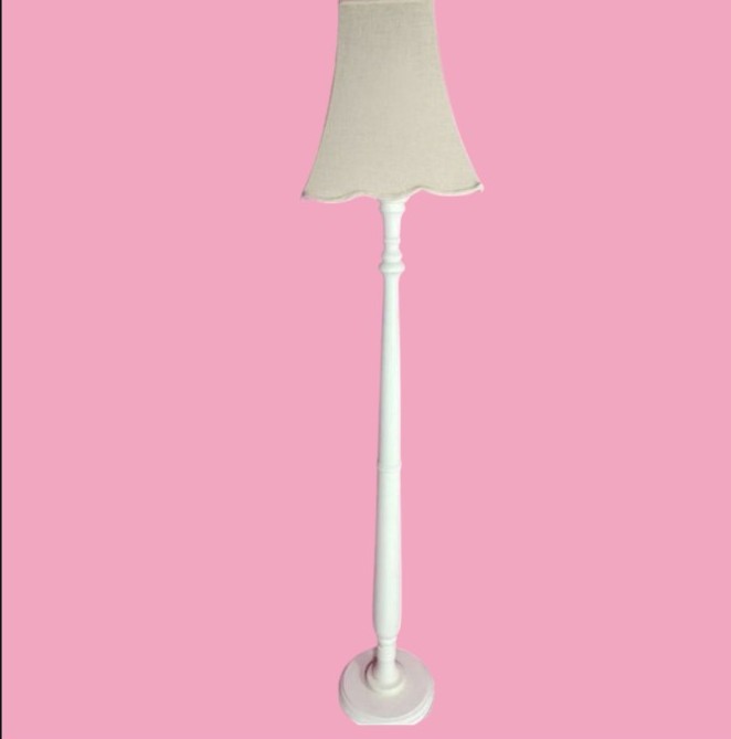 Vtg Girls Pottery Barn Kids Wood Floor Lamp Candlestick Base White With Shade