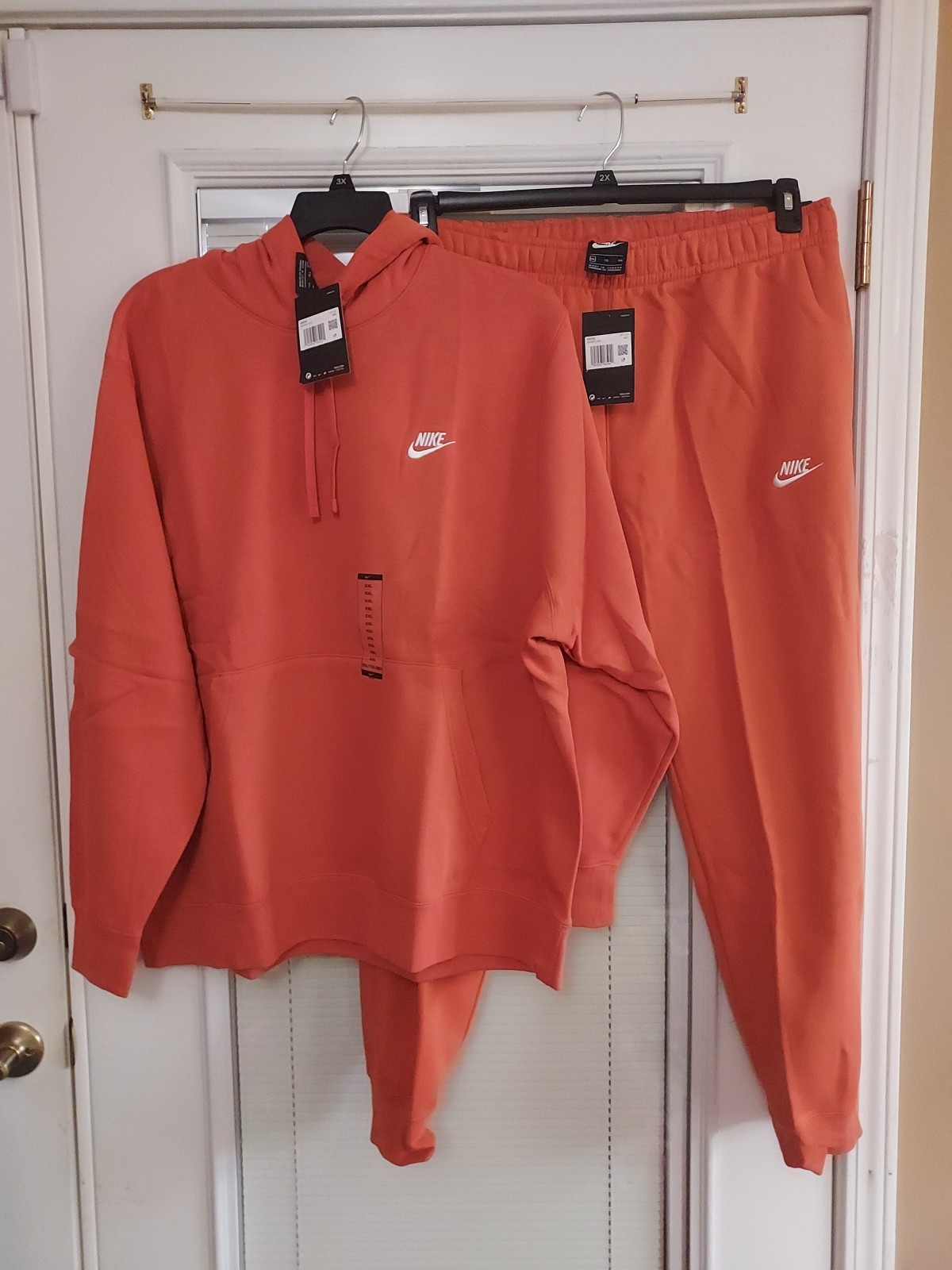 NWT NIKE SIZE XXL SPORTSWEAR CLUB SIENNA TRACKSUIT