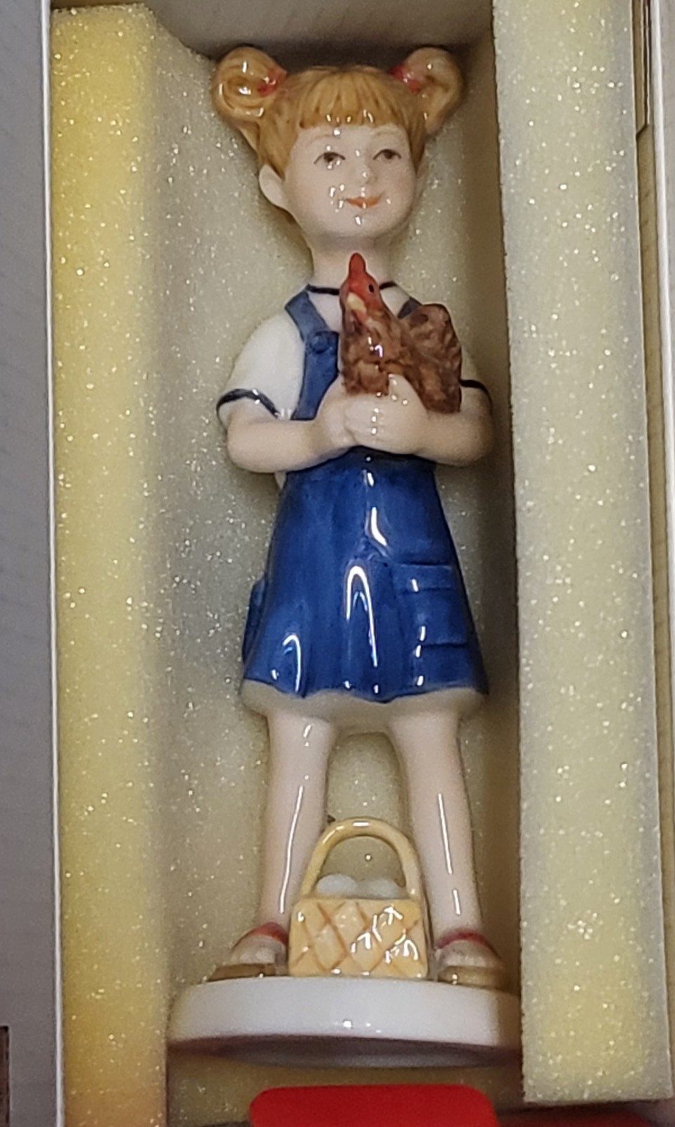 Copenhagen Porcelain Bing and grondahl 2004 limited edition figurine