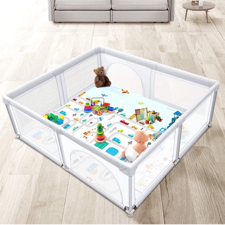 Baby playpen with mat