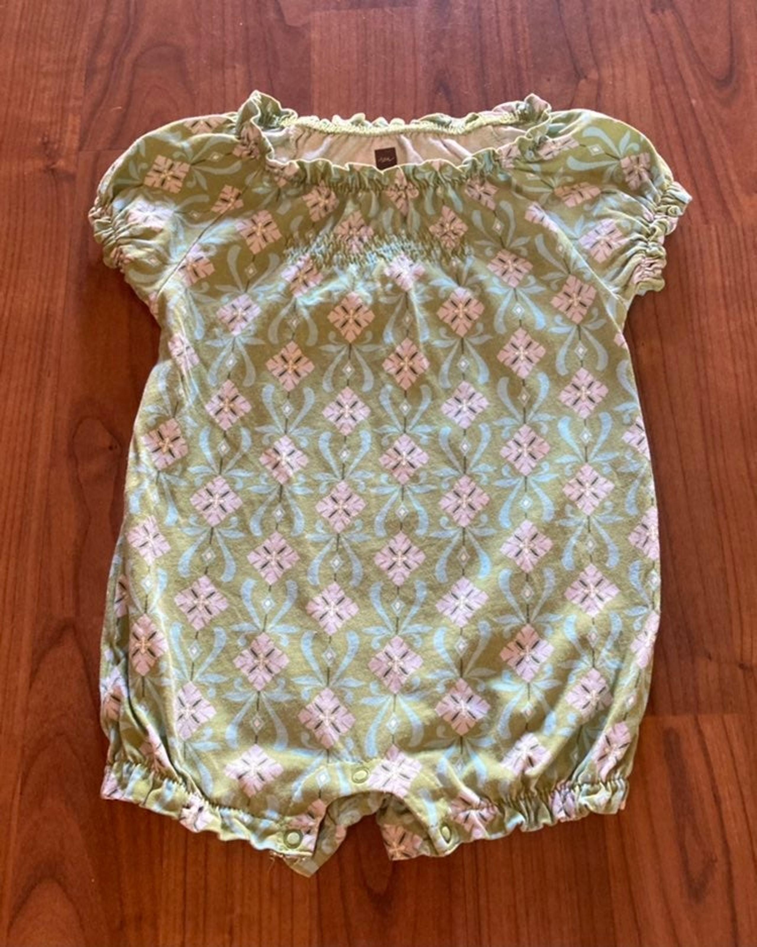Tea Collection Infant Romper, Size XS (3-6 Month)