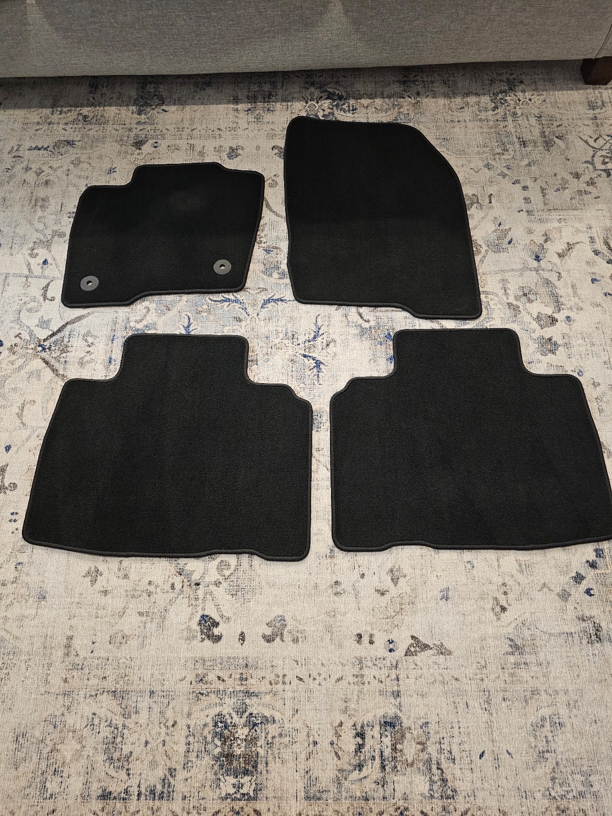 Ford Edge Black Carpet Floor Mats
