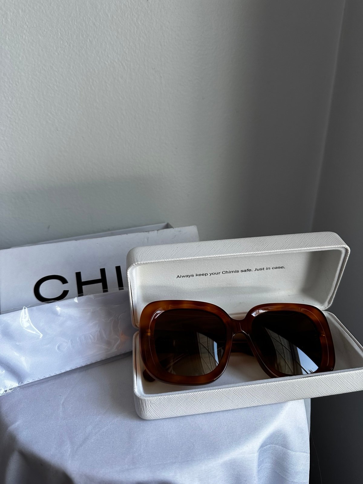 Chimi Square Framed Sunglasses