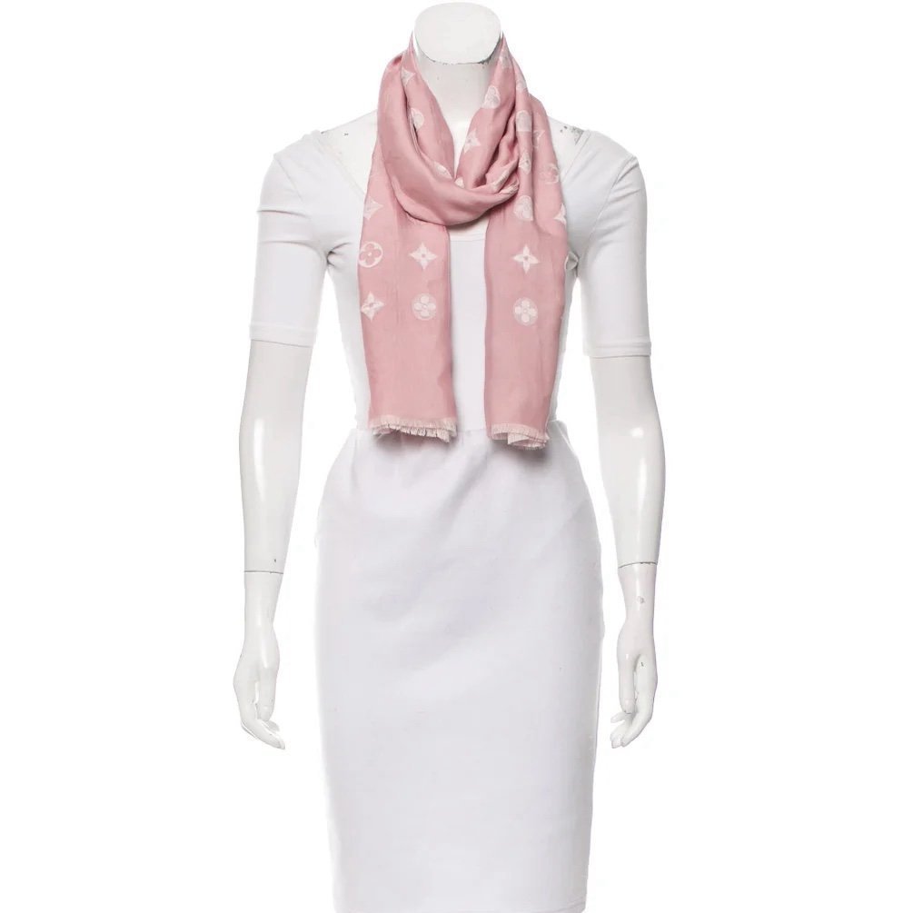 Louis Vuitton St. Petersbourg Stole