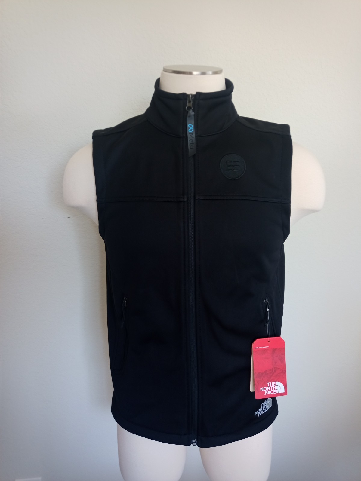 The North Face men's size small Windwall vest