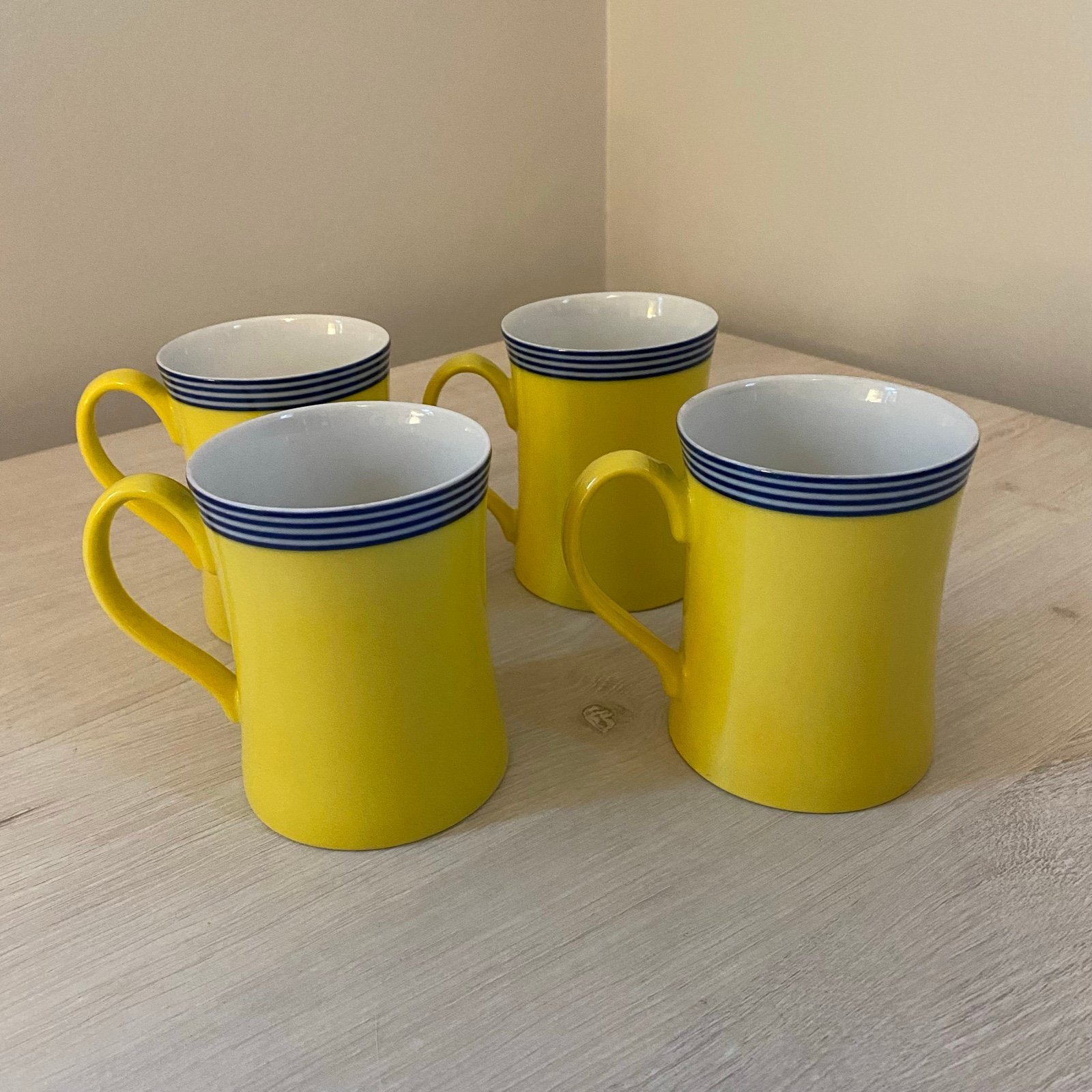 Set Of Four (4) Fitz & Floyd “Circa” Mugs Yellow In Glaze Blue MCMLXXVIII FF33