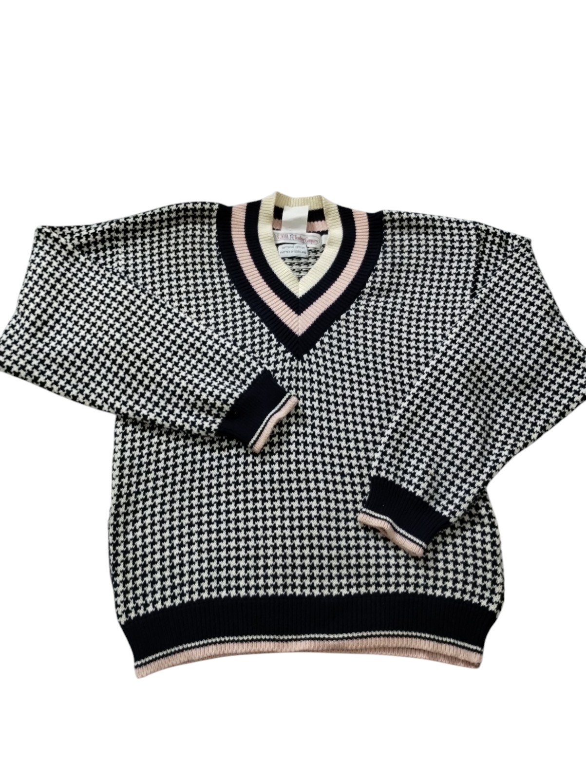 Old School Trading Company Women's Houndstooth Academia Prep Scotland Sweater L