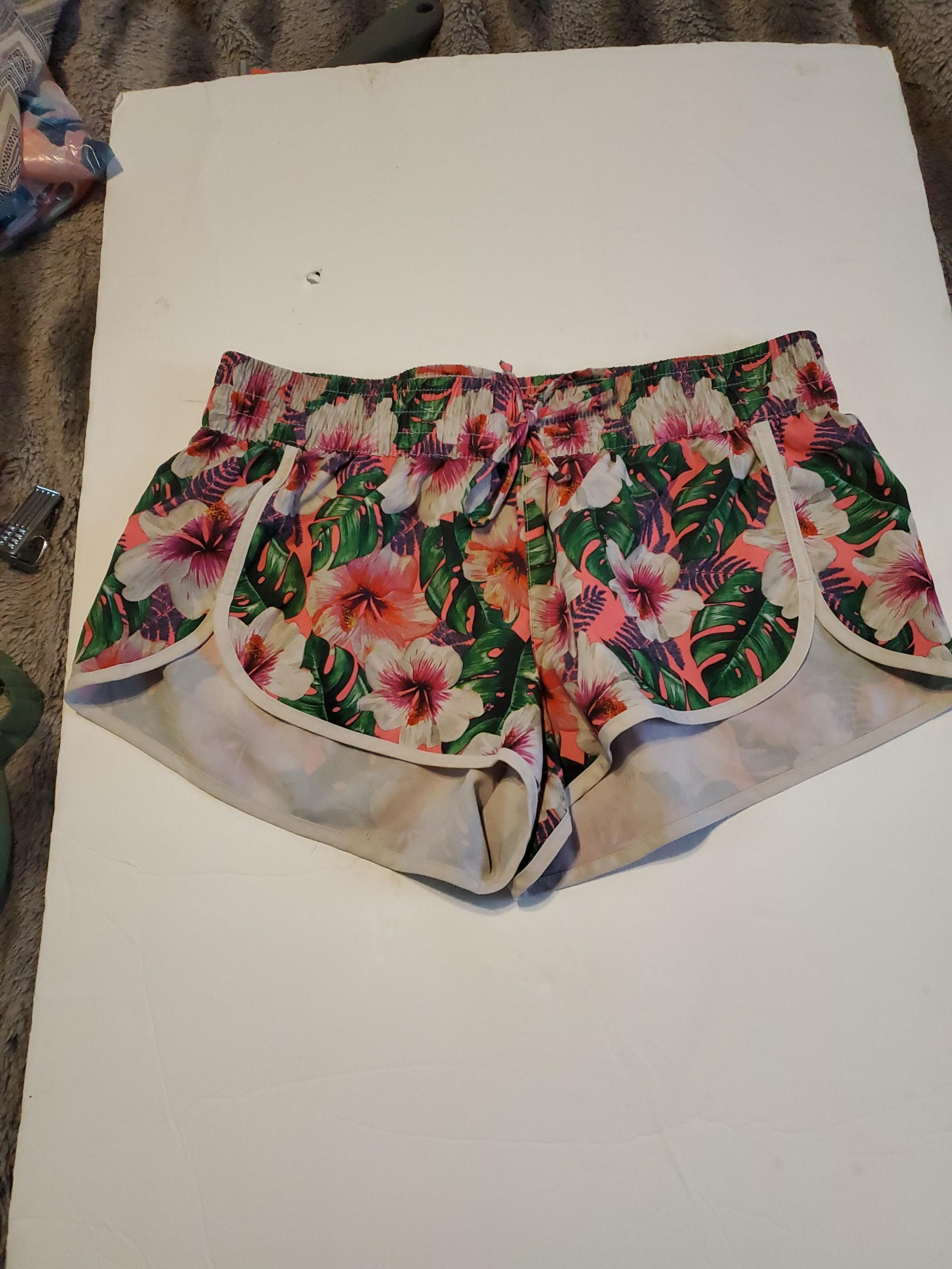 No boundaries floral shorts junior size small