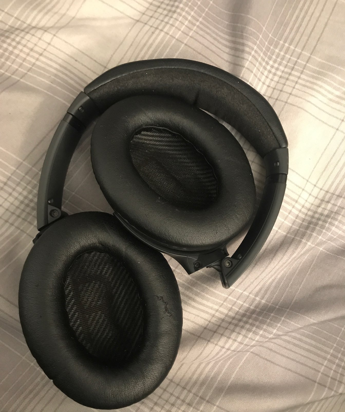 Bose noise cancelling headphones
