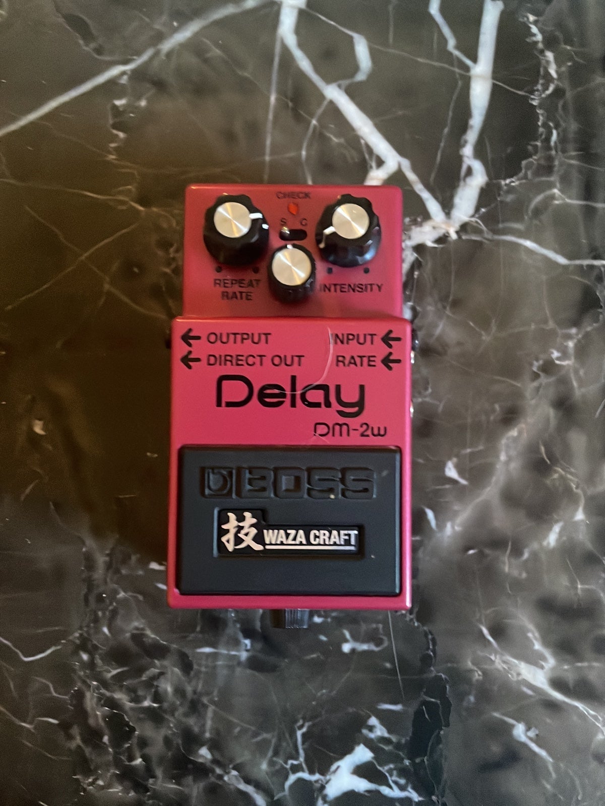 BOSS DM-2w Delay pedal