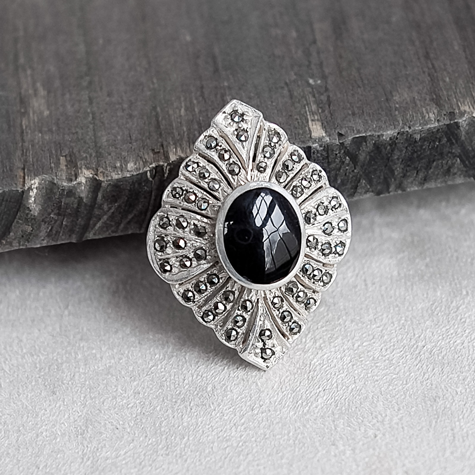 Art Deco Sterling Silver Onyx Ring Vintage Marcasite Size 7.5 8.6g Marquise
