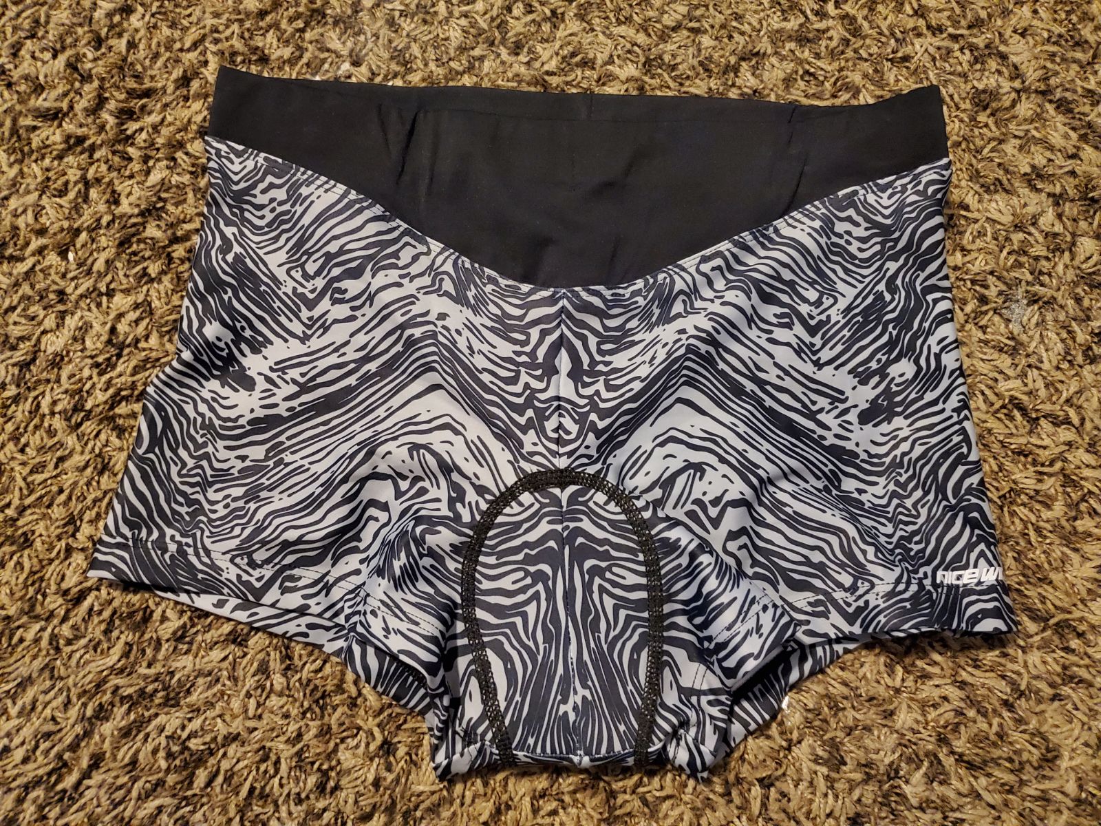 NWT Nicewin cycling shorts- short