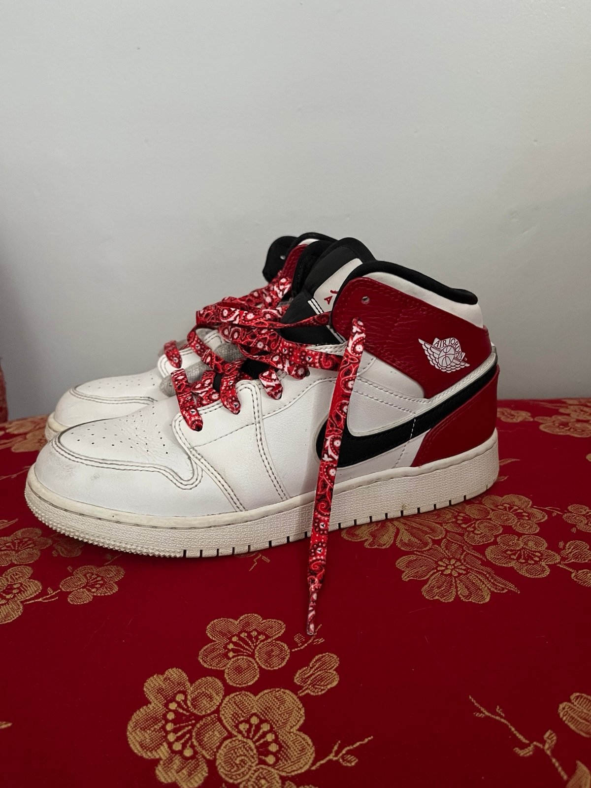 Jordan 1 Mid