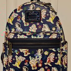 Snow white Loungefly