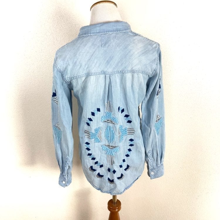 Rails Chambray Embroidered Shirt Top NWO