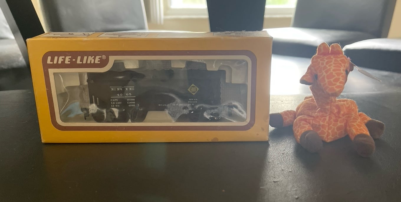 2 Item Collectible Lot