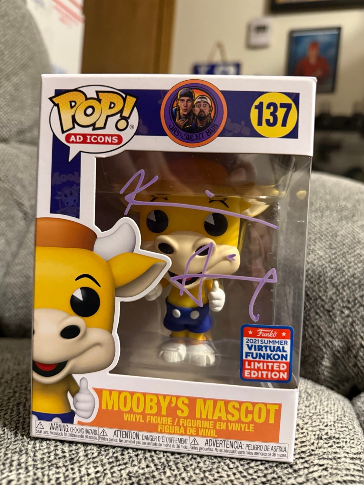 Mooby’s Mascot Funko Pop 136 AUTOGRAPHED by Kevin Smith with authenticity