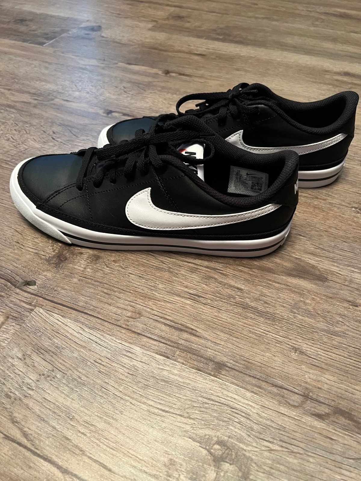 Womens/youth nike