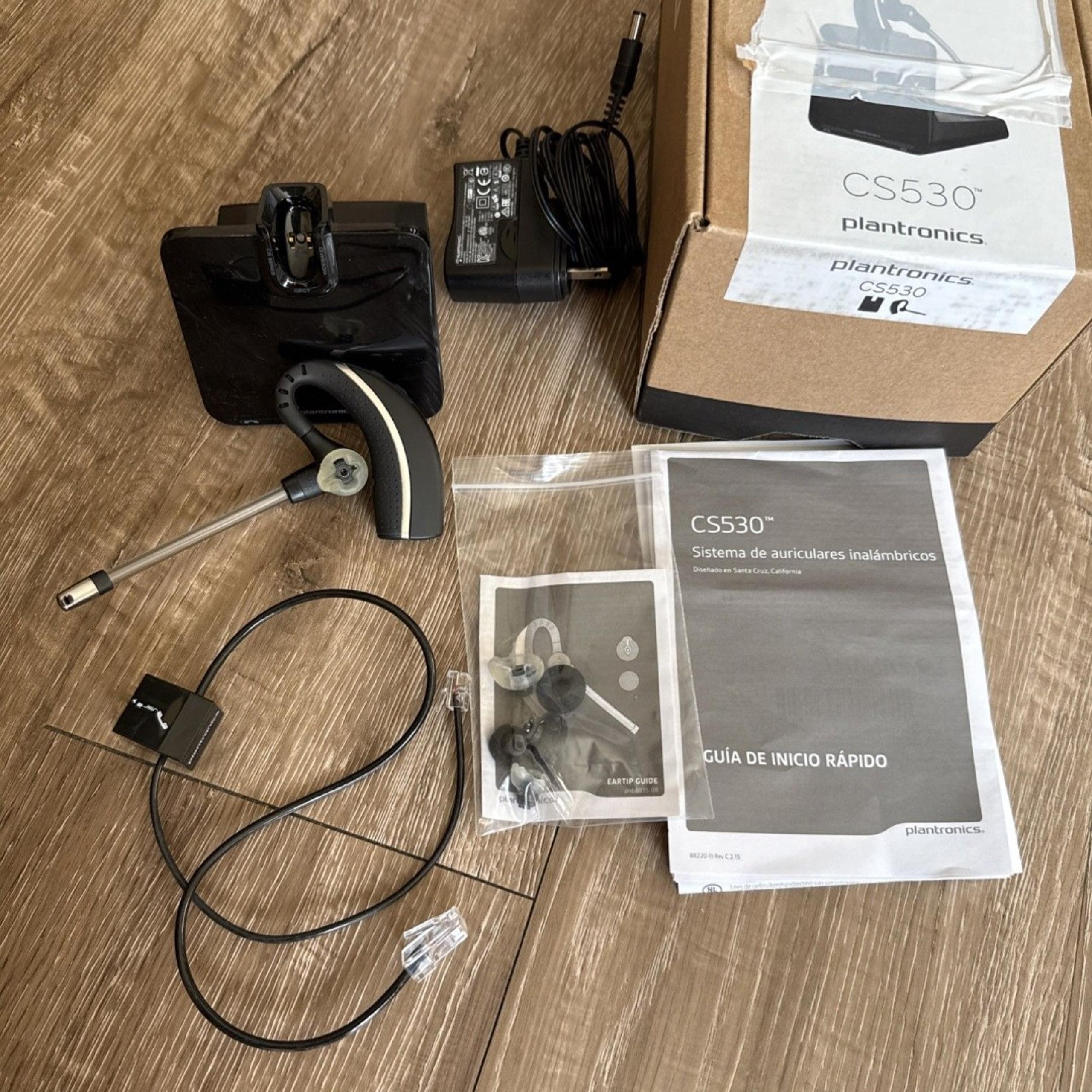 Plantronics CS530  Over the Ear Wireless Headset - Black Complete Set