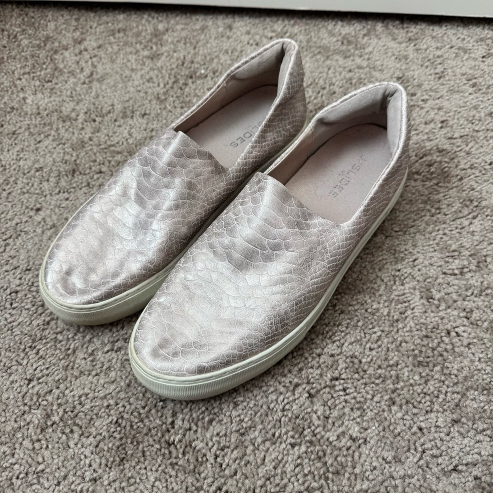 J/Slides Metallic Pink Snakeskin Slide On 10
