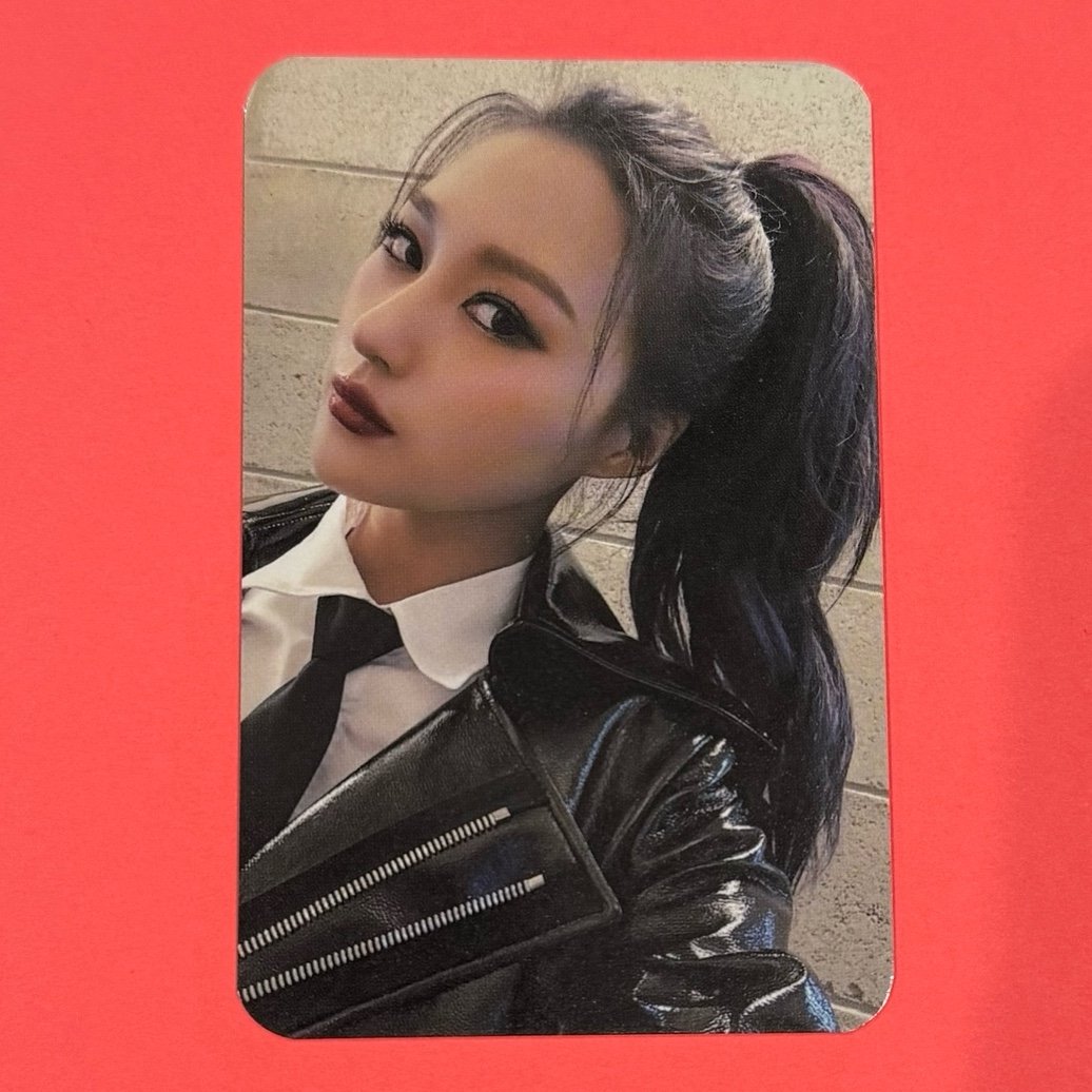 Dreamcatcher Raid of Dream Siyeon MMT POB Preorder Photocard