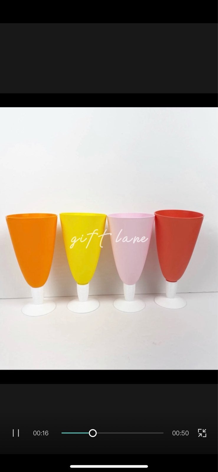Tupperware ice cream/ sundae / parfait cups New !!