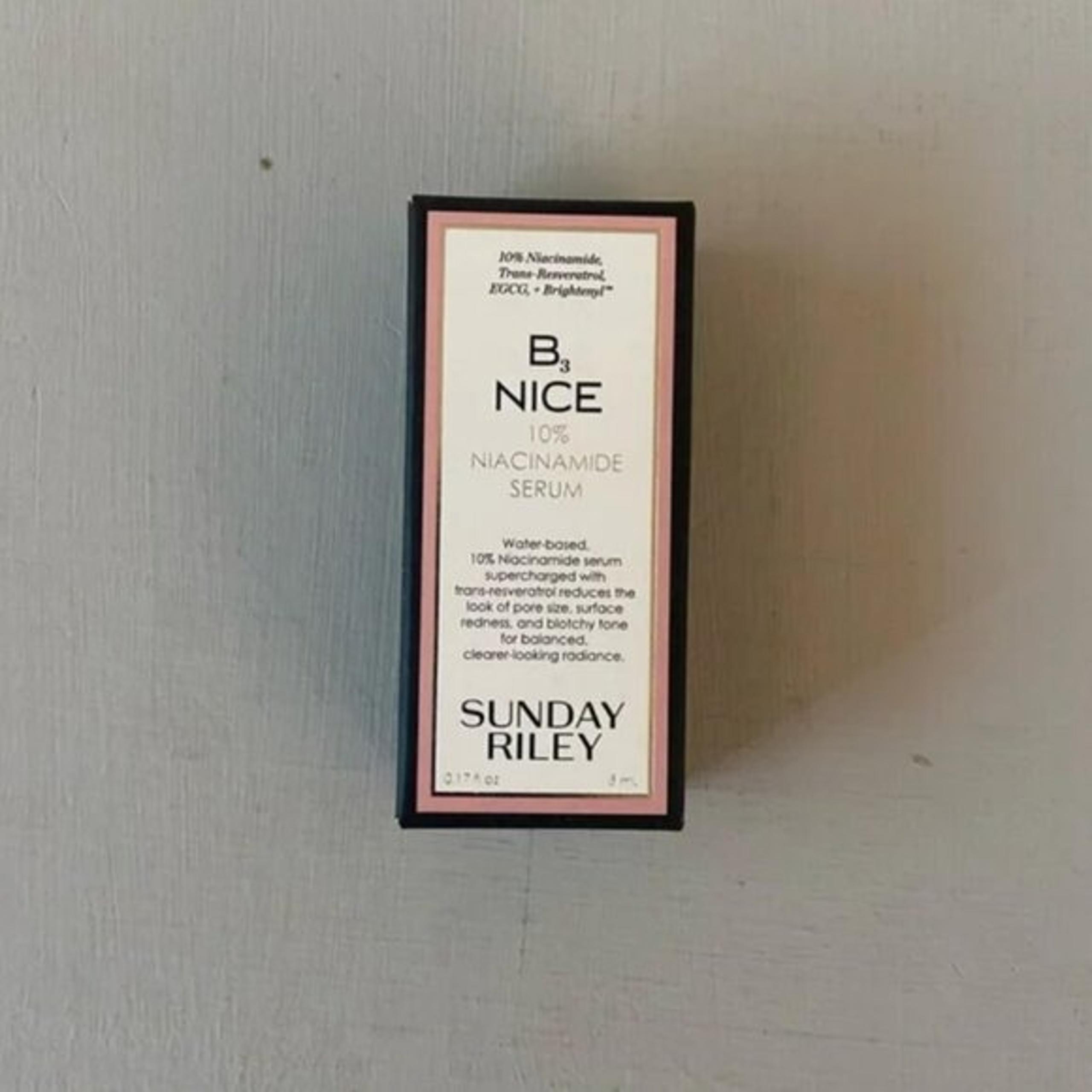 NIB Sunday Riley B3 Nice 10% Niacinamide Serum Deluxe Sample