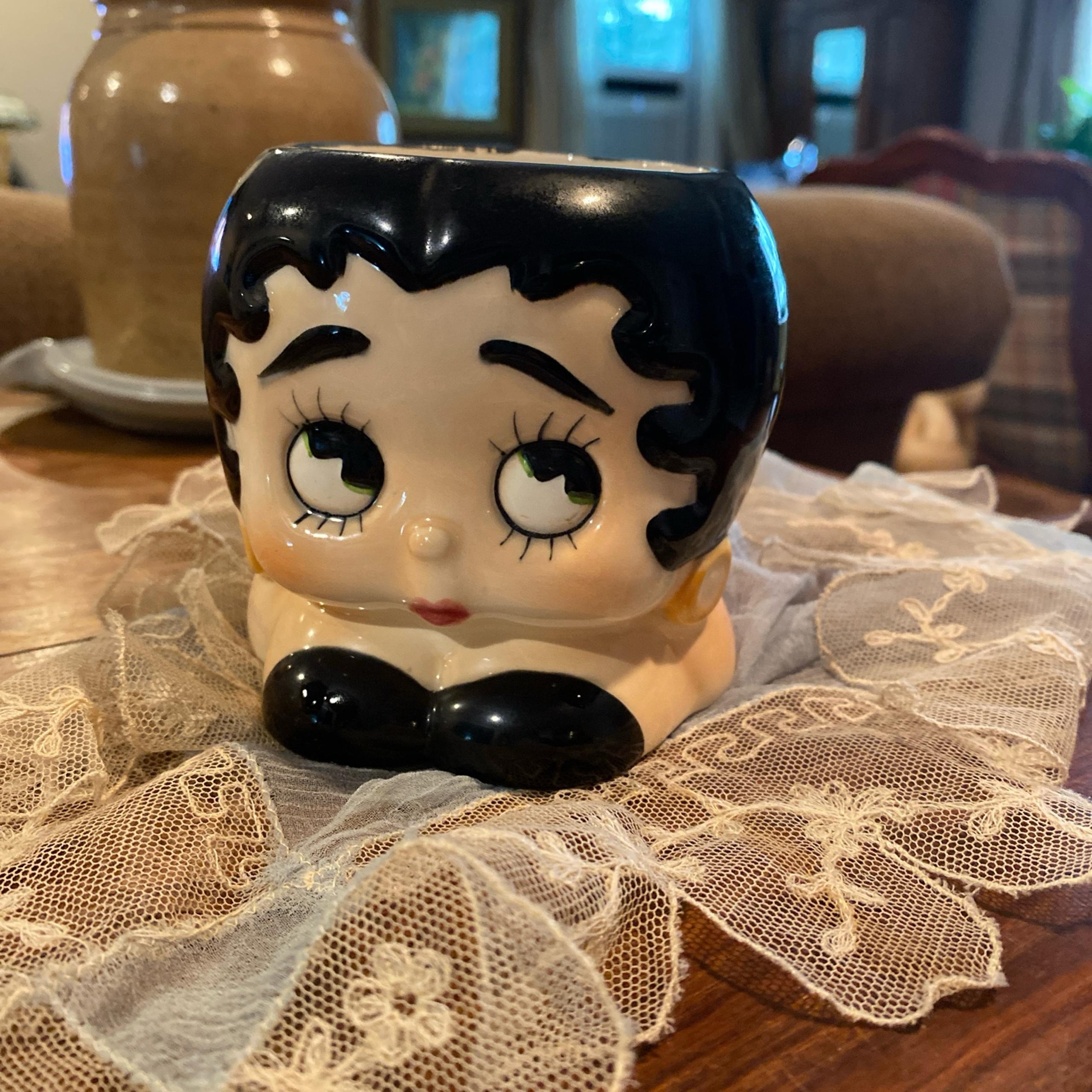 1981 Vintage Betty Boop Ceramic 3D Coffee Mug Cup KFS Vandor handpaintedJapan