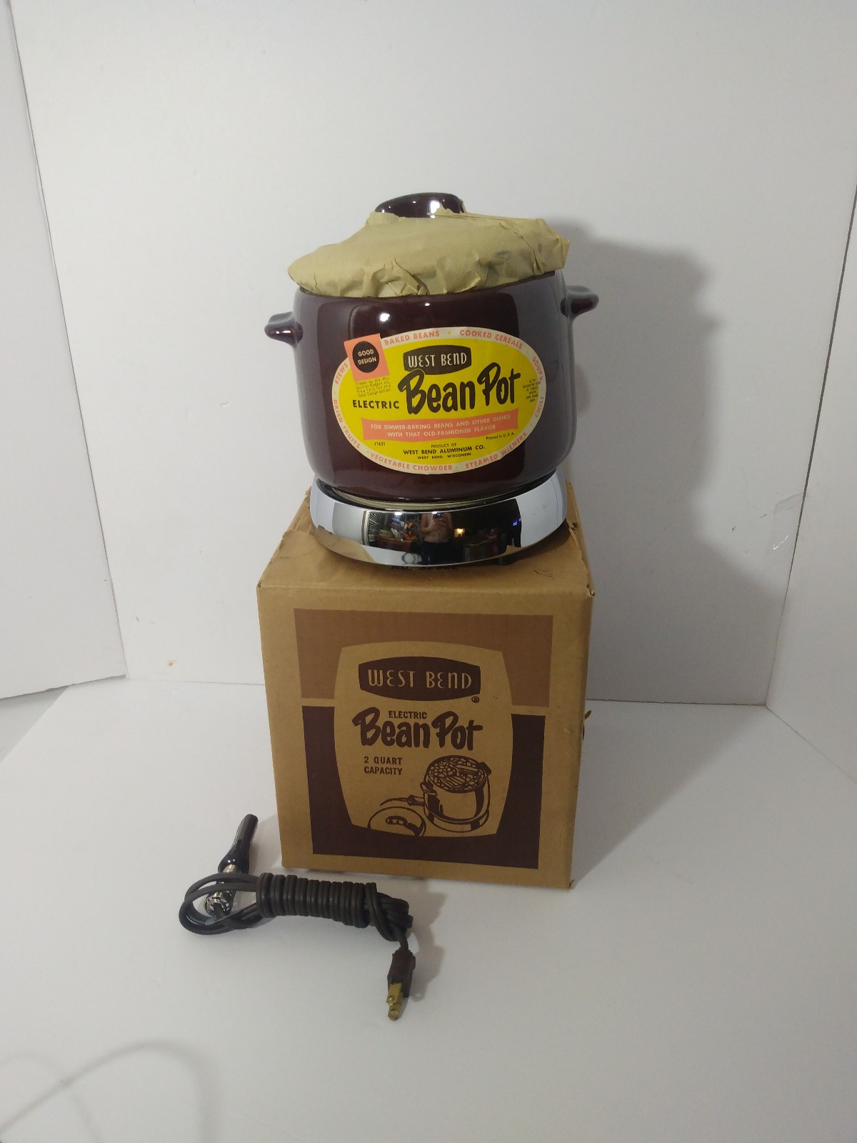 NIB Vintage 1950s West Bend Electric Stoneware Bean Pot 2Qt