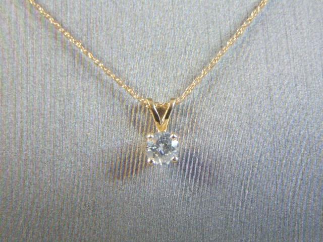 14K Gold .25ct Diamond Pendant E1423