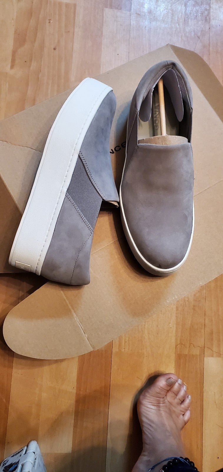 Shoes size 7