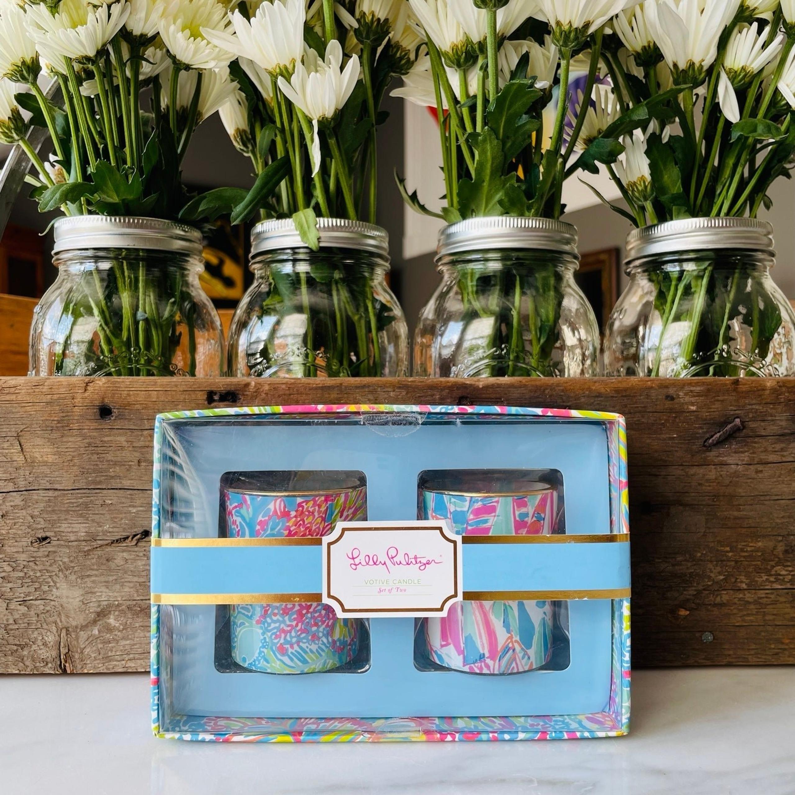 LILLY PULITZER•NIB•Set of 2~Scented, Candle Filled Jars•Lover’s Coral+Out to Sea