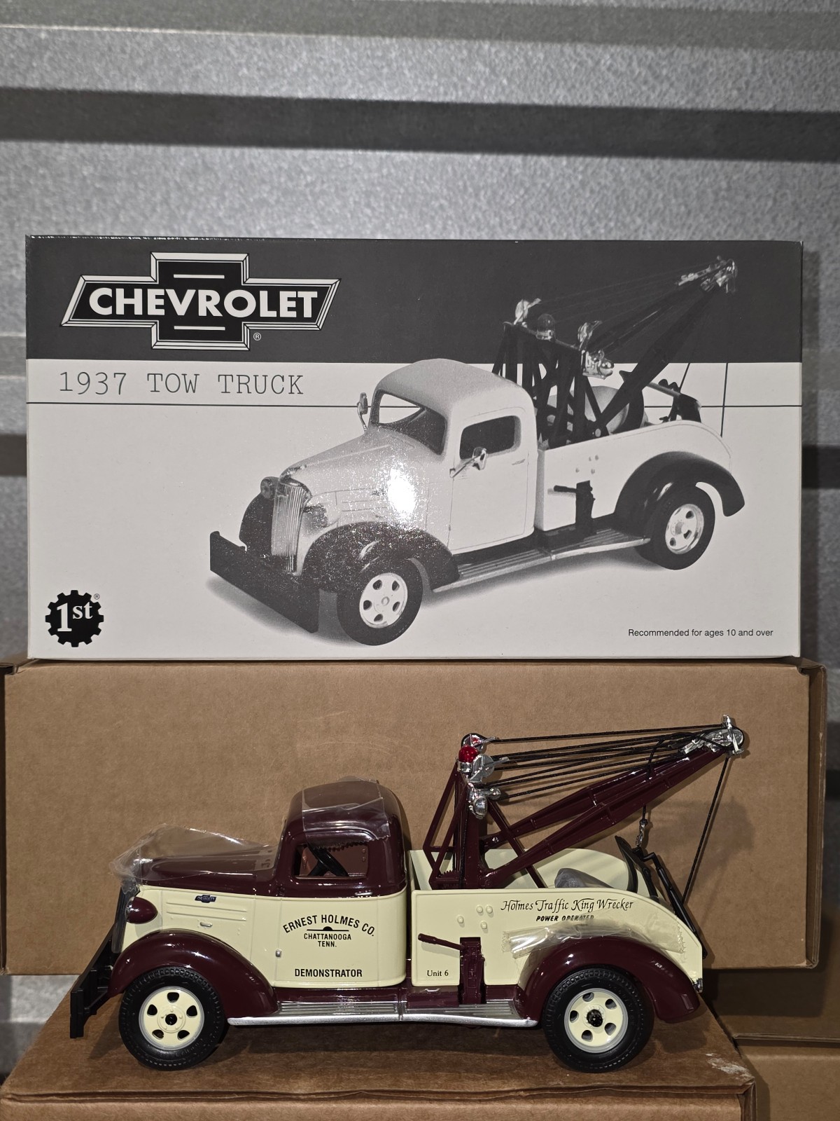 1937 Chevrolet tow truck diecast