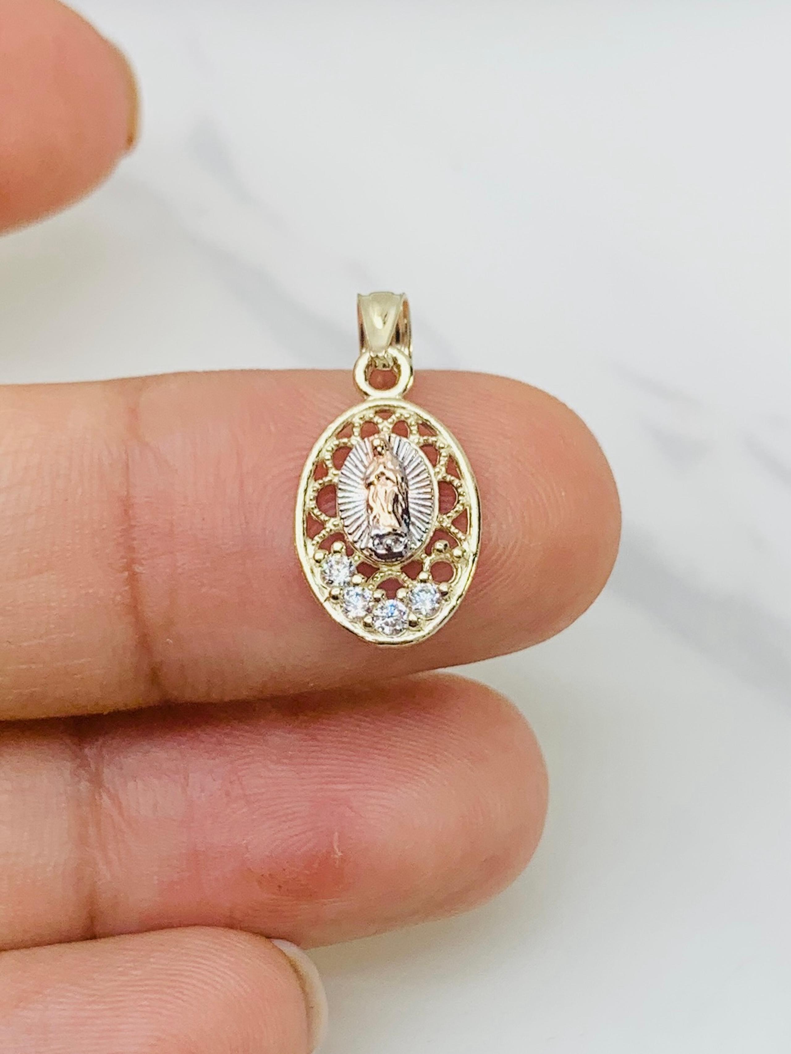❤️ 10k Gold pendant Virgin Mary our lady of Guadalupe medallion tiny
