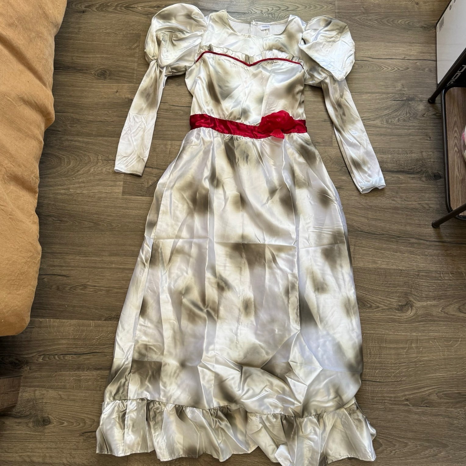 Halloween Adult Annabelle Costume Dress size Medium Adult Women