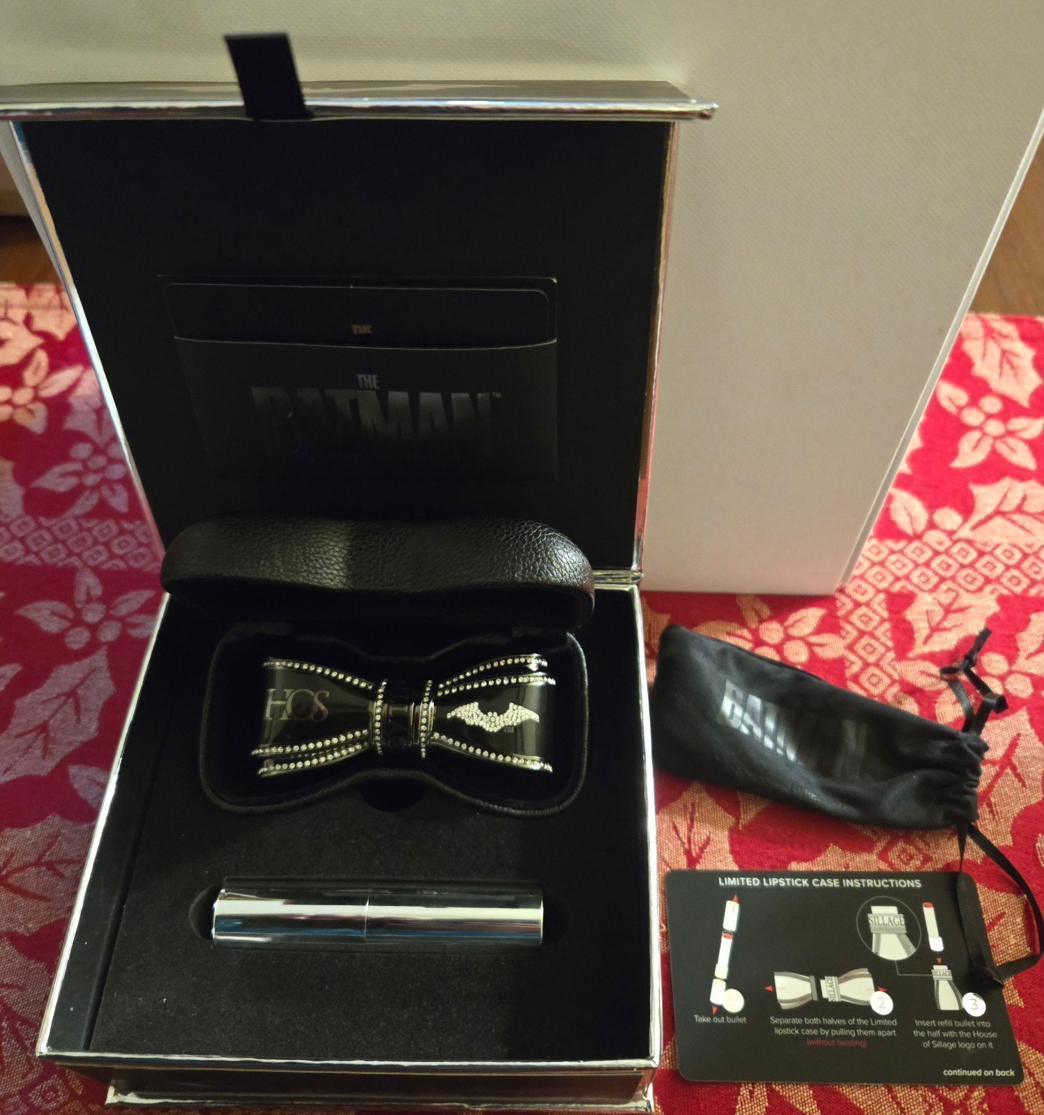 The Batman Bow Lipstick /Case Set