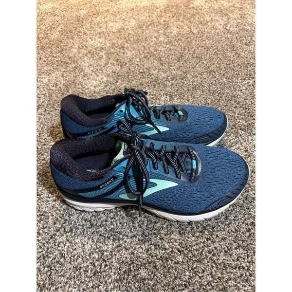 Brooks Adrenaline GTS 18 sneakers size 11 wide C22-1