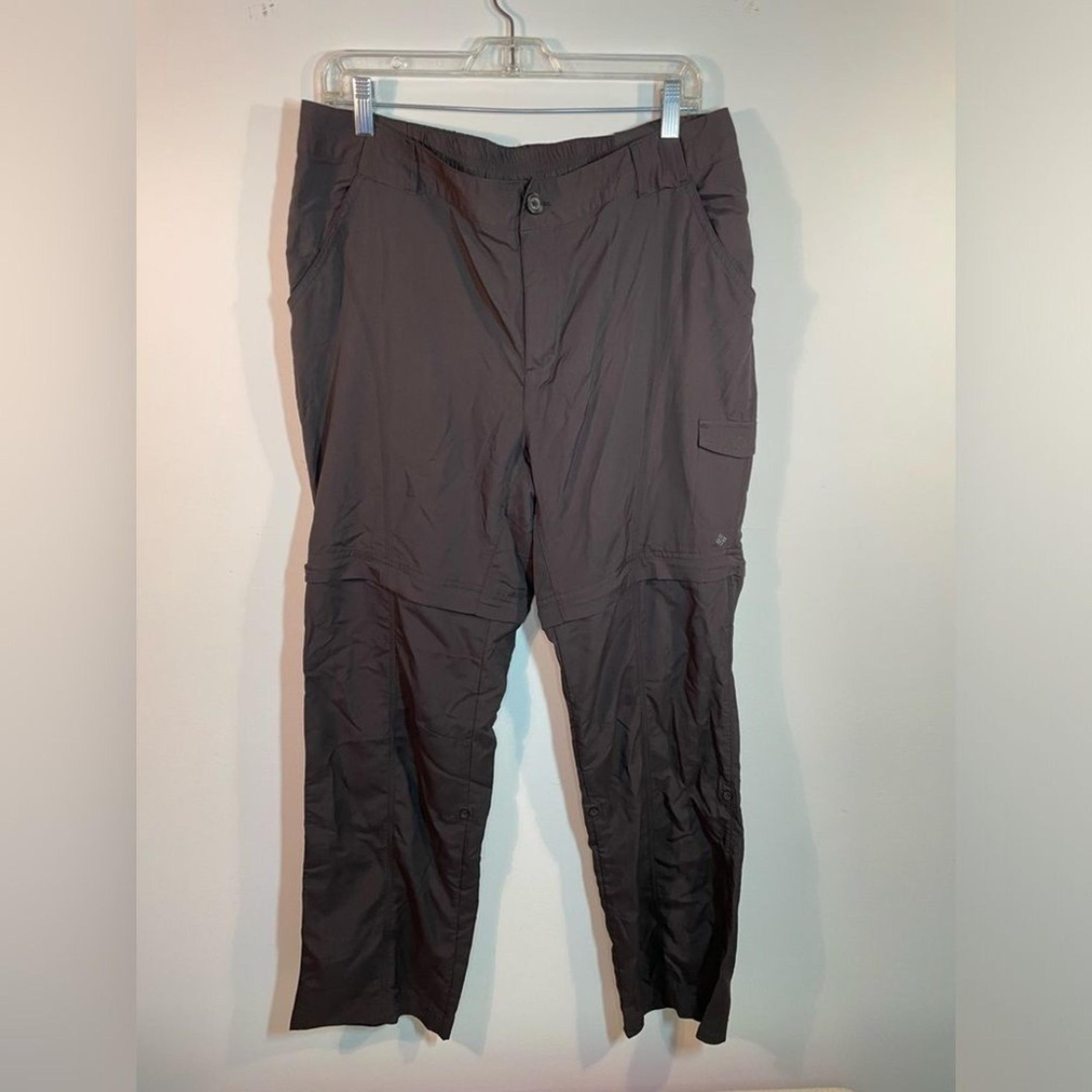 Columbia Black Womens Sz. 14  Omni Shade Packable Cargo Pants/Shorts