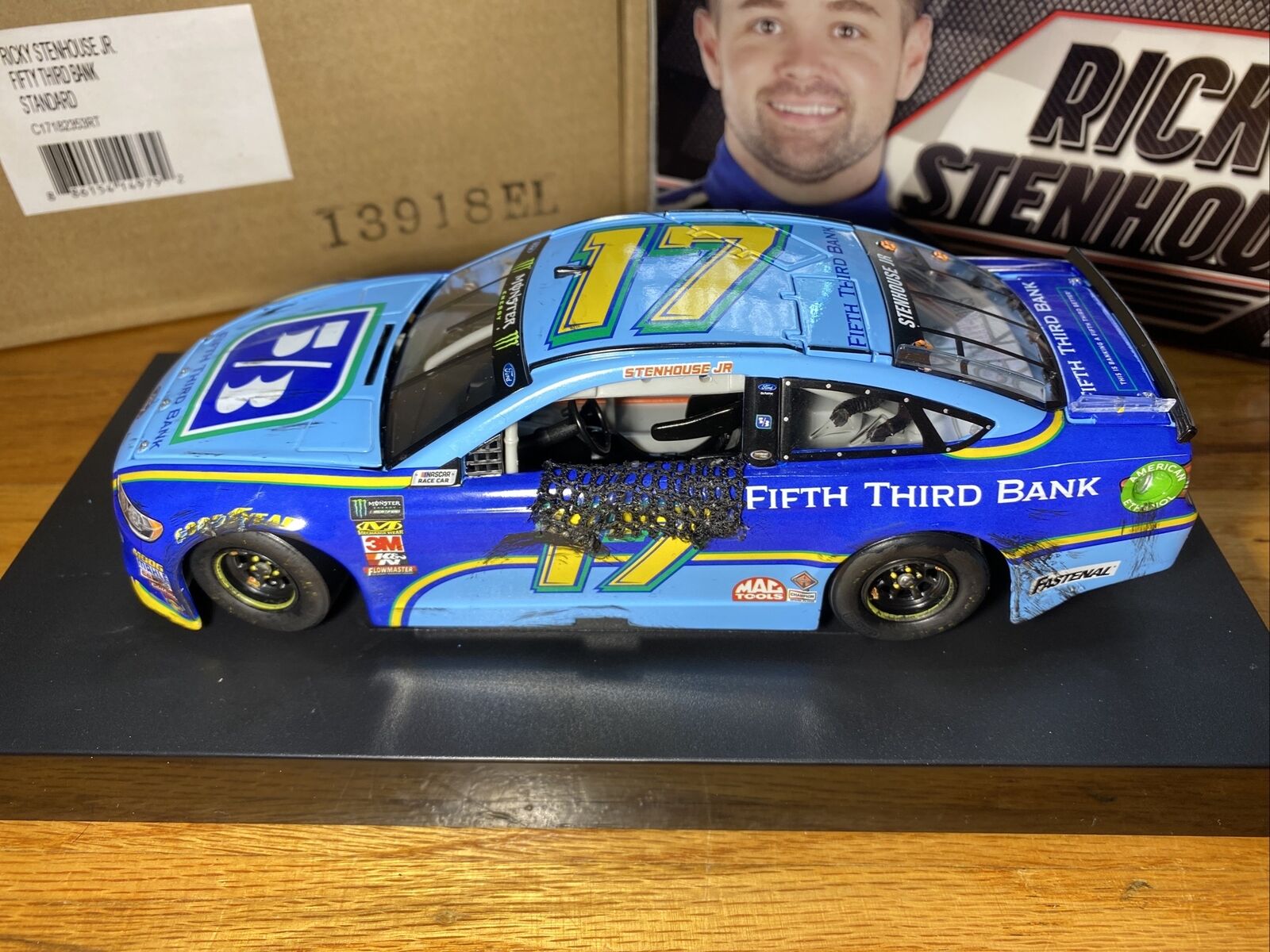 Ricky Stenhouse Jr 2018 Daytona Wreck Raced Version Custom Nascar 1:24 Diecast