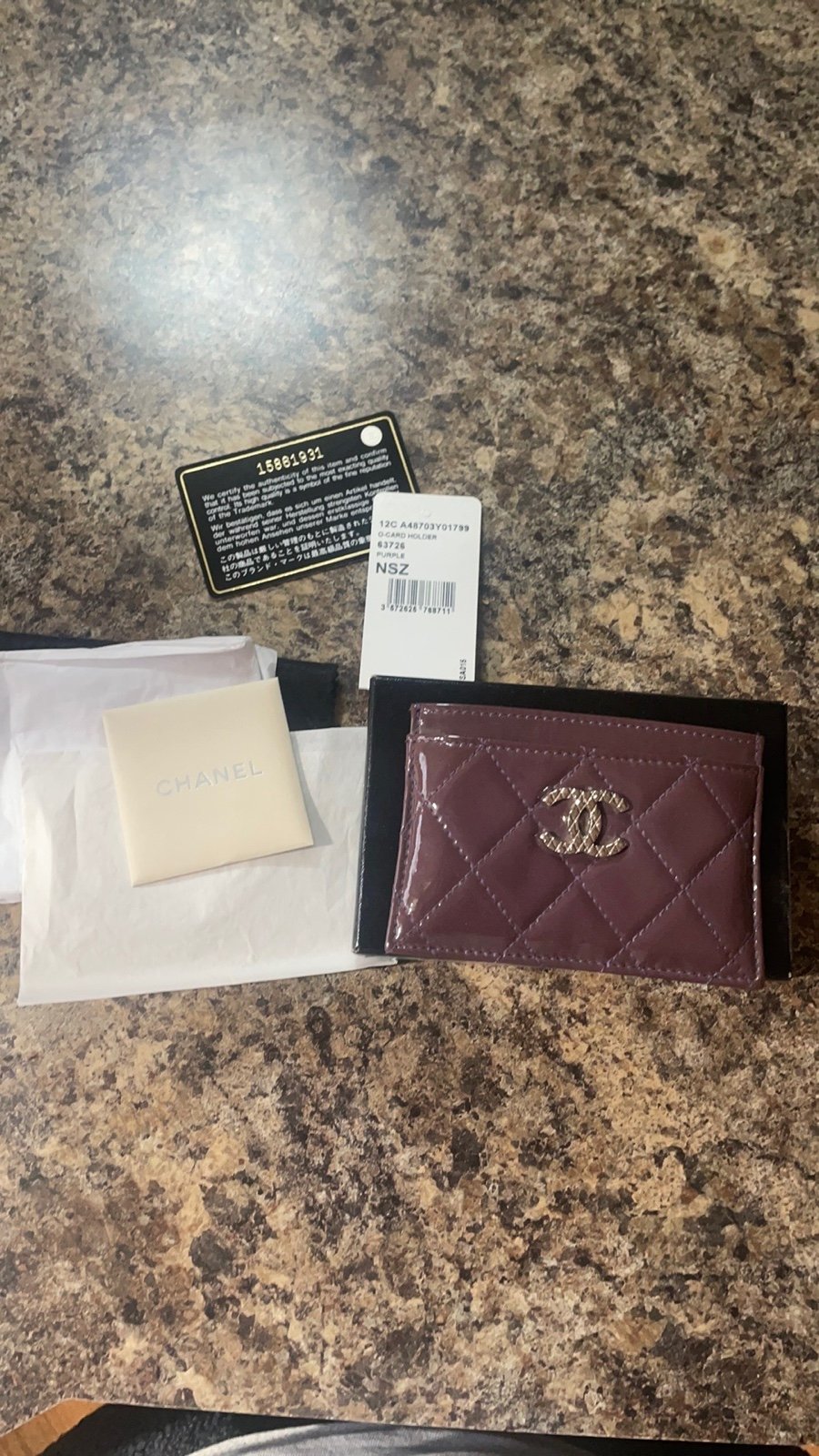 Chanel purple patent leather o card Holder