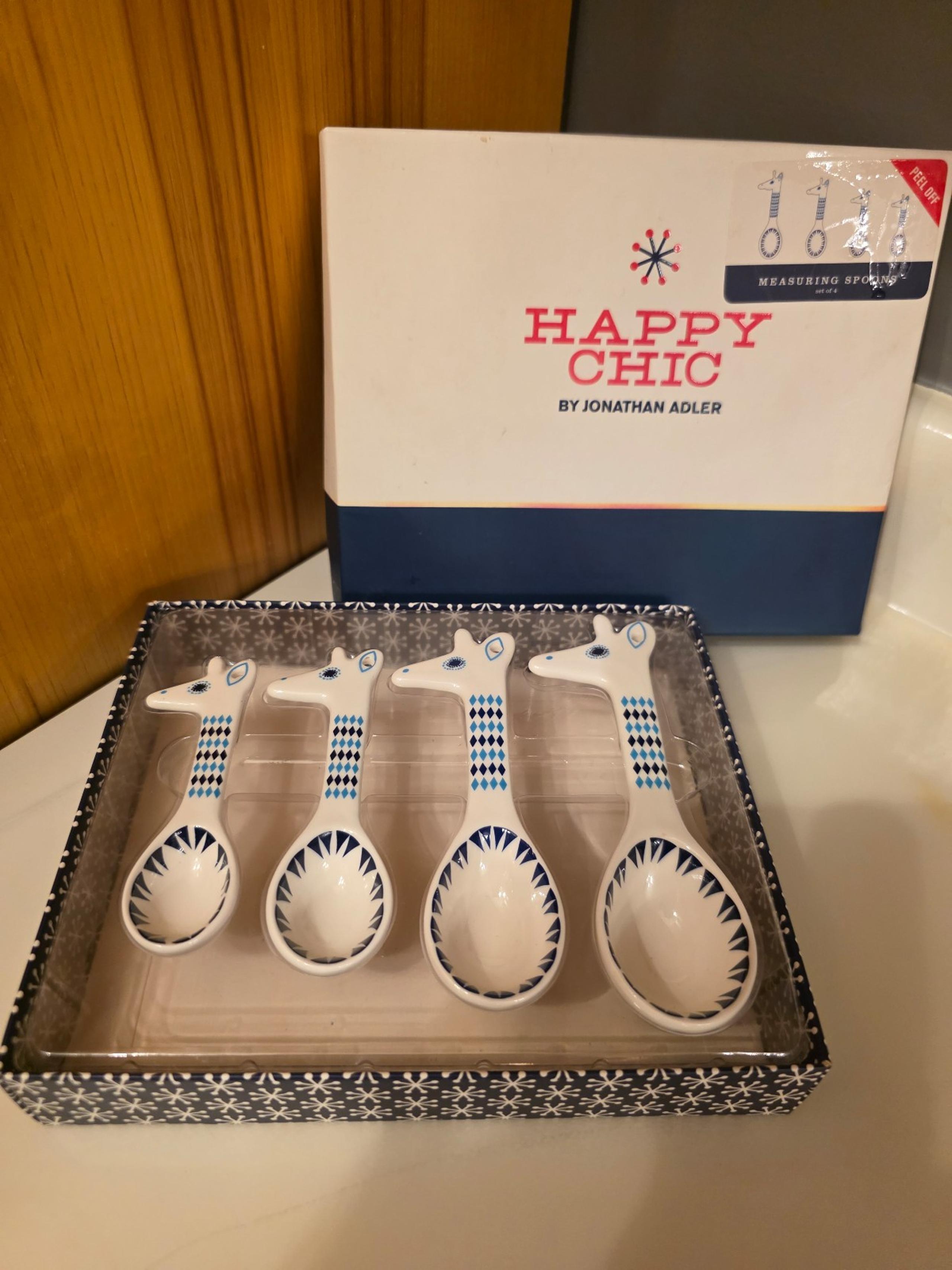Johnathan Adler happy chic ceramic giraffe measuring spoons