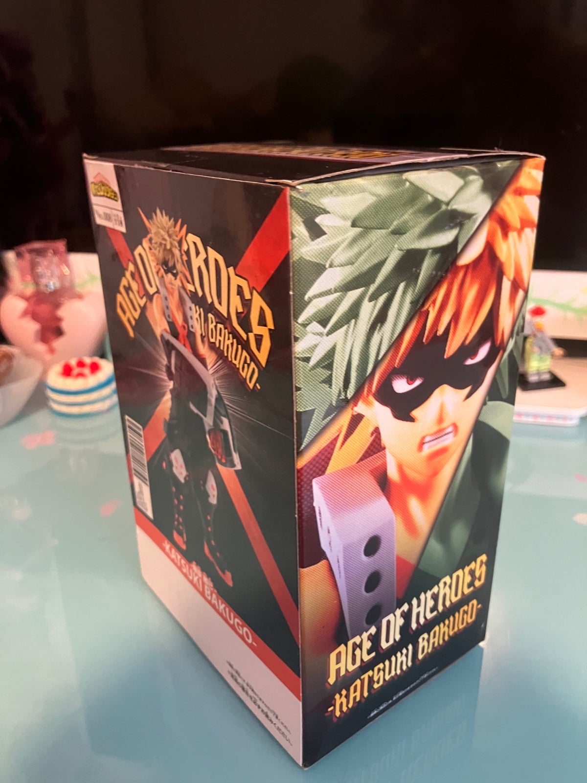Age of heroes katsuki bakugo dynamight banpresto anime figure