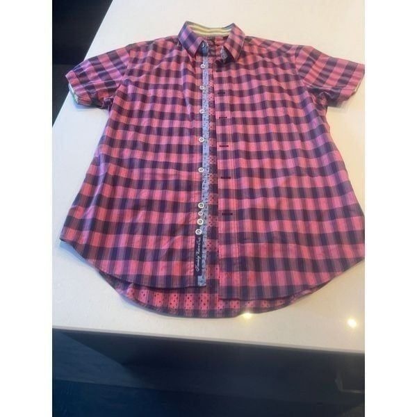 Robert Graham men’s shirt sleeve size large fitted so cool, the pink blue, nice.