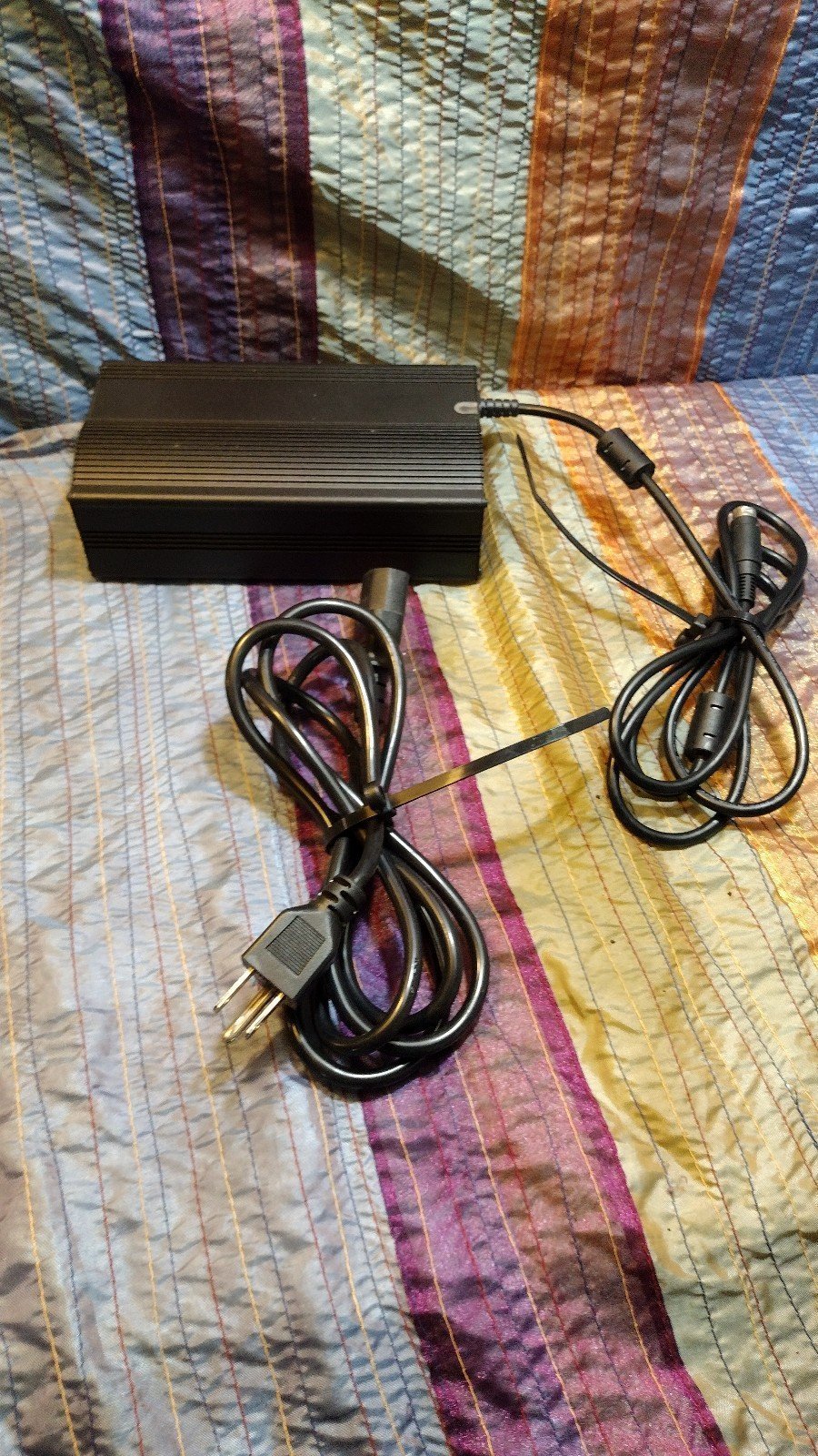 Original YHi AC Adapter Model 090-02180-13