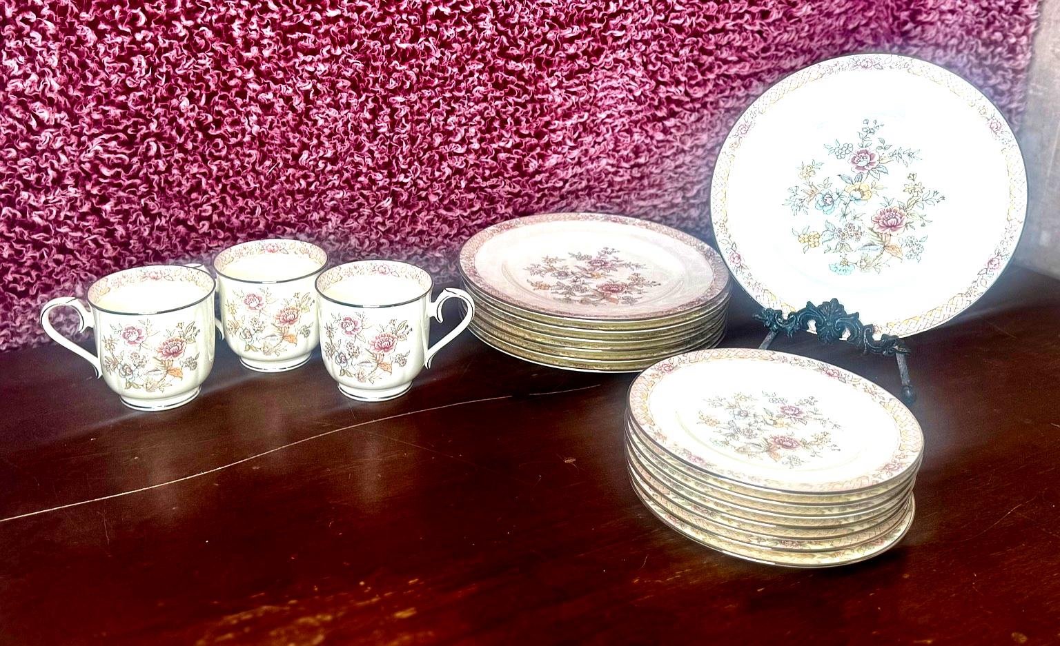 Noritake Imperial Garden 9720 Bone China Dinnerware Set – 17 Pieces – Vintage