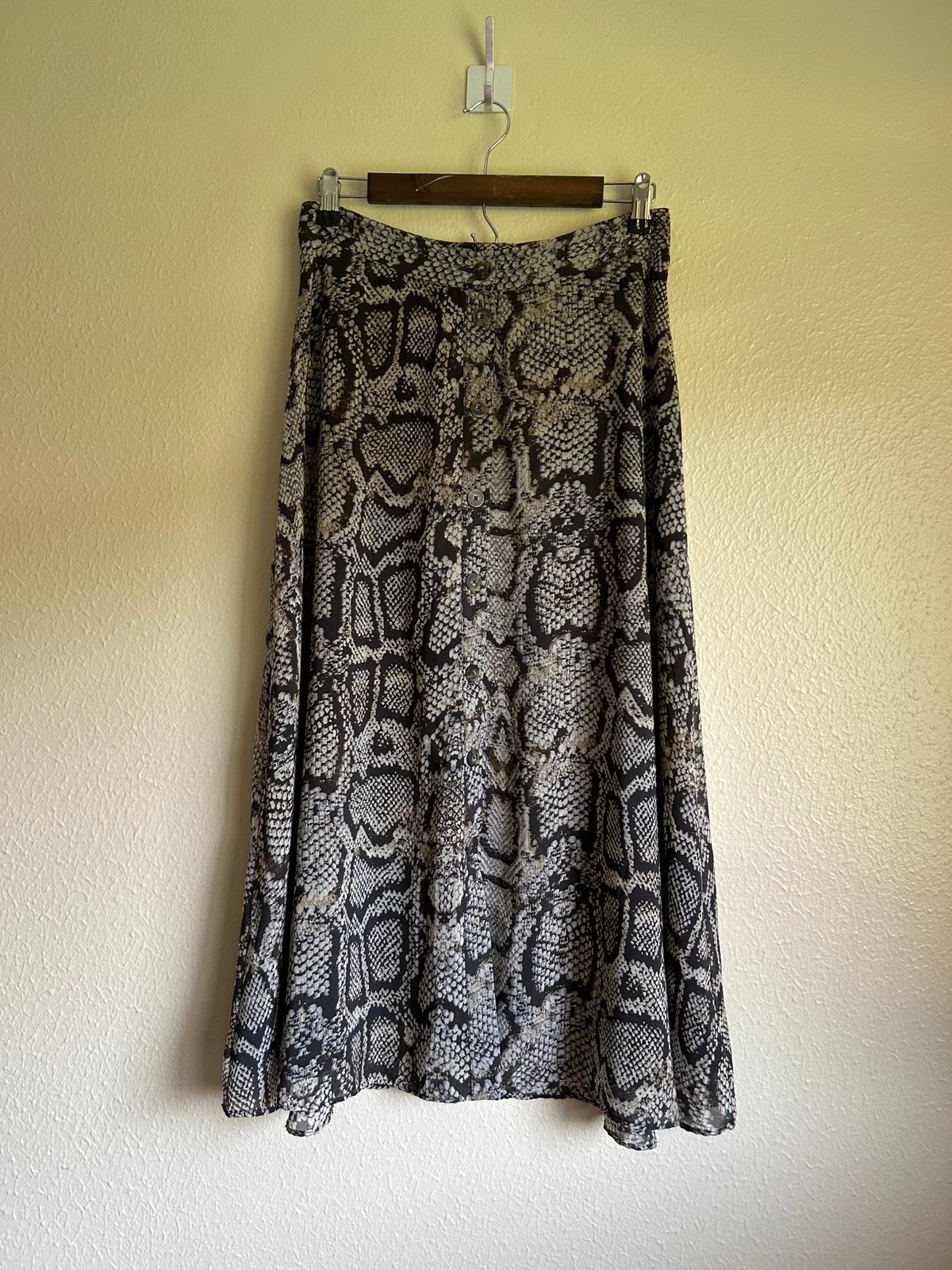 Massimo Dutti Chiffon A-line snake print skirt