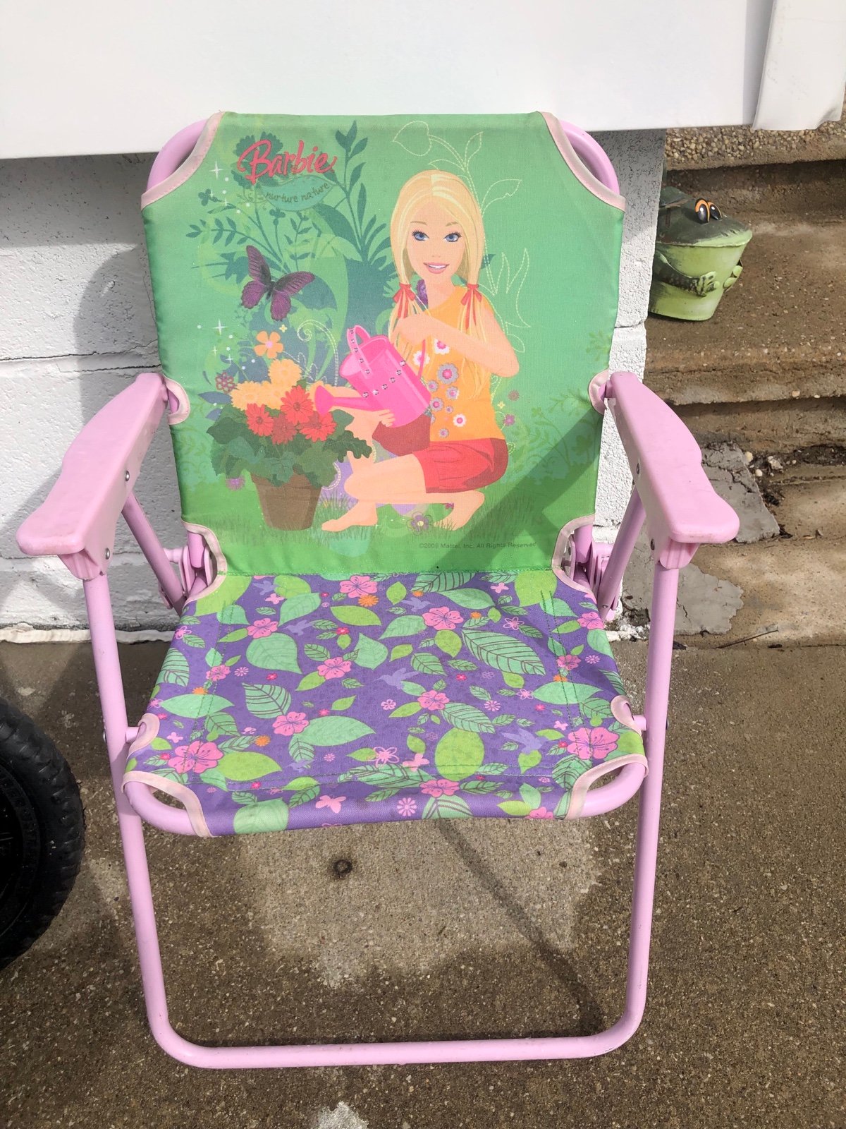 Barbie chair
